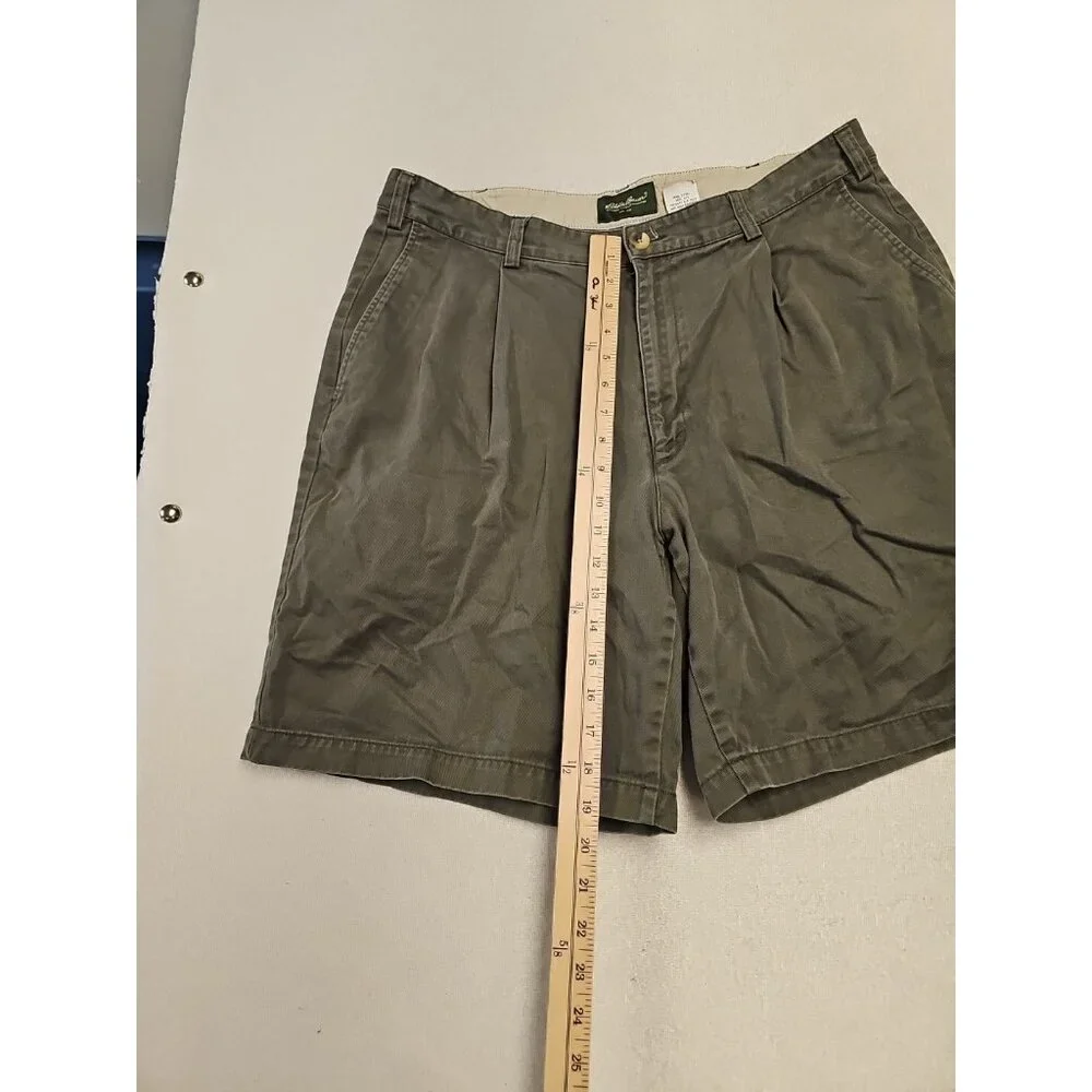 Eddie Bauer Mens 38 Pleated Cotton Twill Shorts Olive‎ Green Outdoor Chino 8.5in